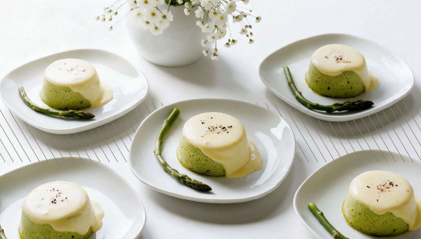 Flan de espárragos: una entrada suave, liviana y diferente