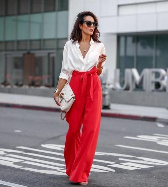 Deslumbrar en Navidad y Año Nuevo: Una guía para vestirte con los colores de moda