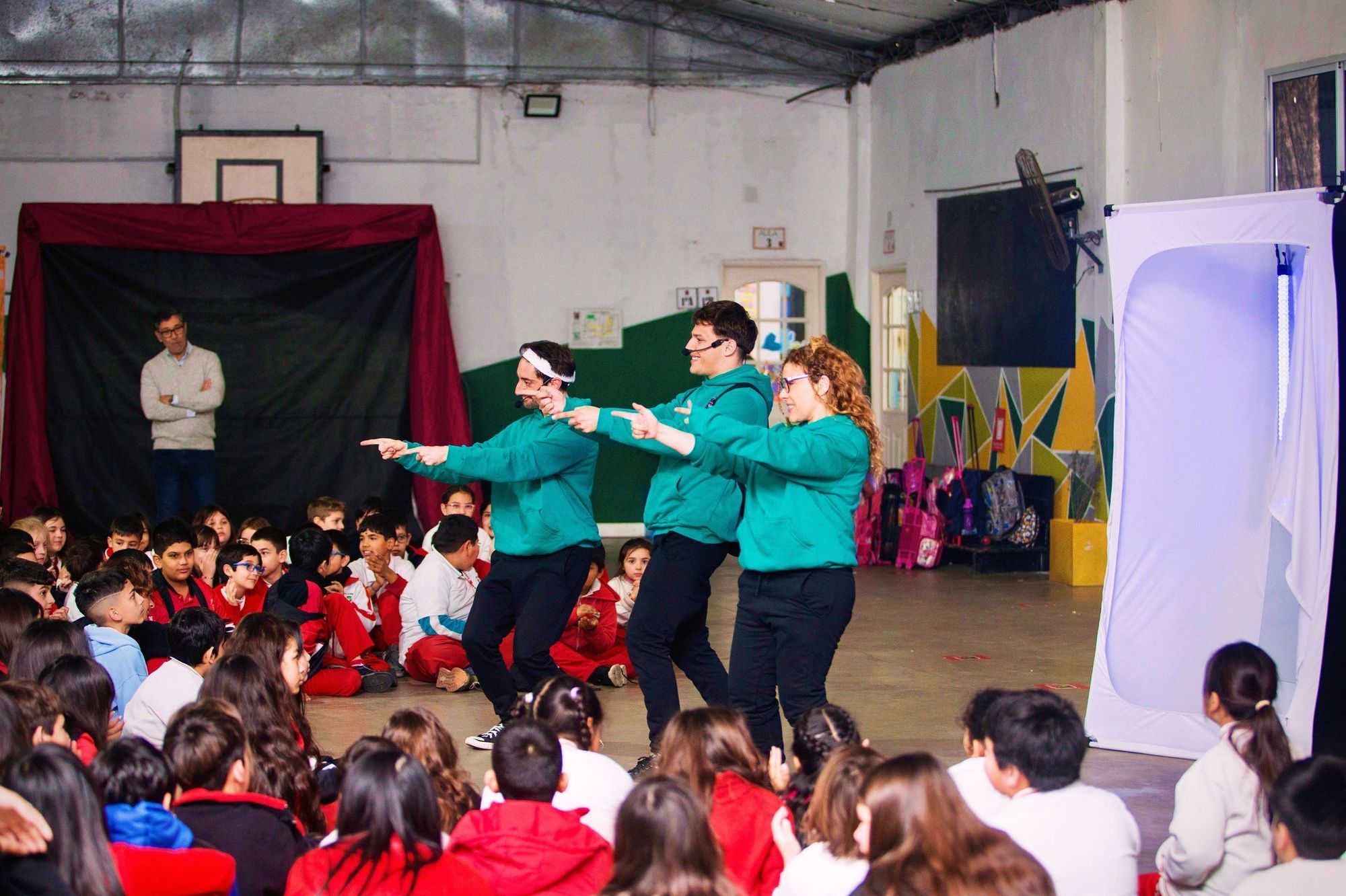 "La Máquina de la Felicidad": Una obra para abordar el bullying en los colegios